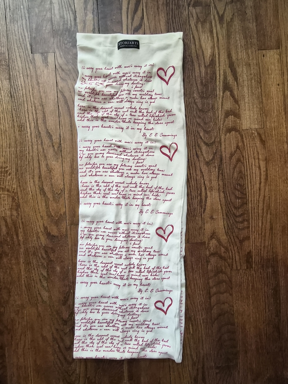 Storiarts Infinity Scarf E.E. Cummings Poem Heart Print - Picture 6 of 6